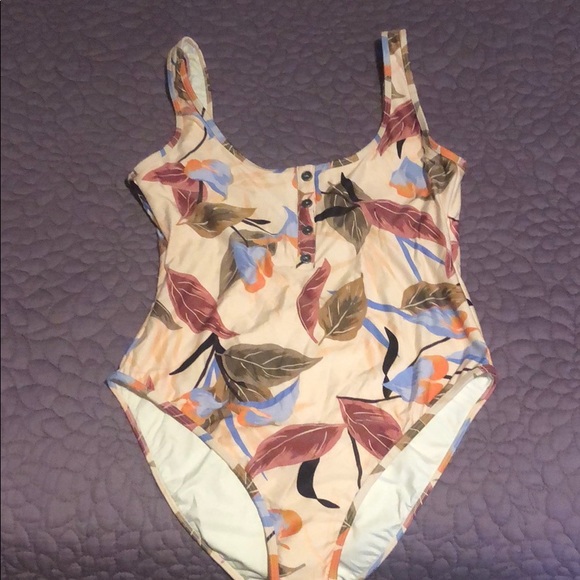 L*Space Ribbed Float On One Piece Swimsuit NWT - Picture 7 of 7